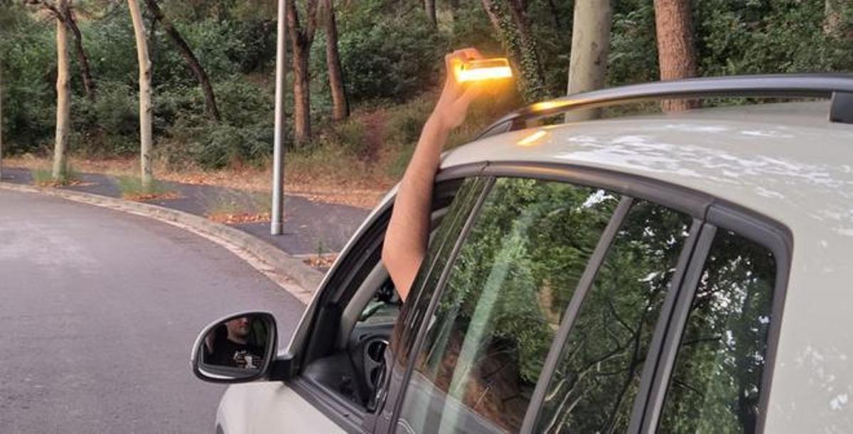 Protección de Datos desmiente que las balizas V16 permitan rastrear o revelar datos del conductor