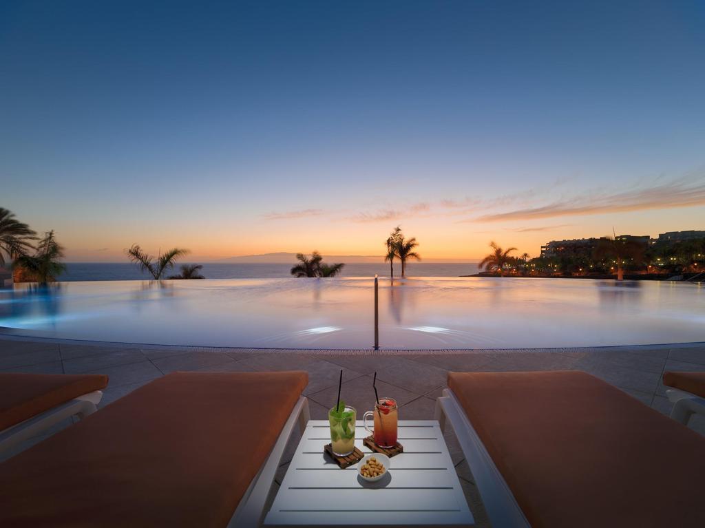 Piscina Infinity, Atlantic Sunset