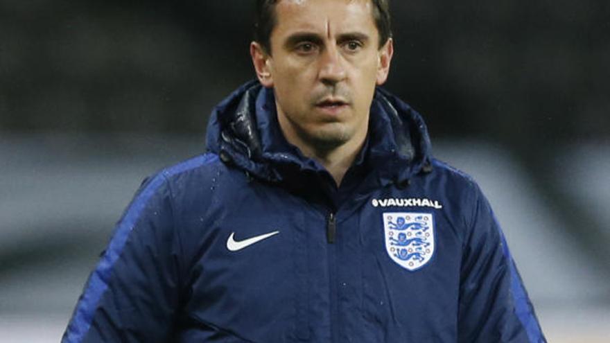 Gary Neville dona 20.000 euros