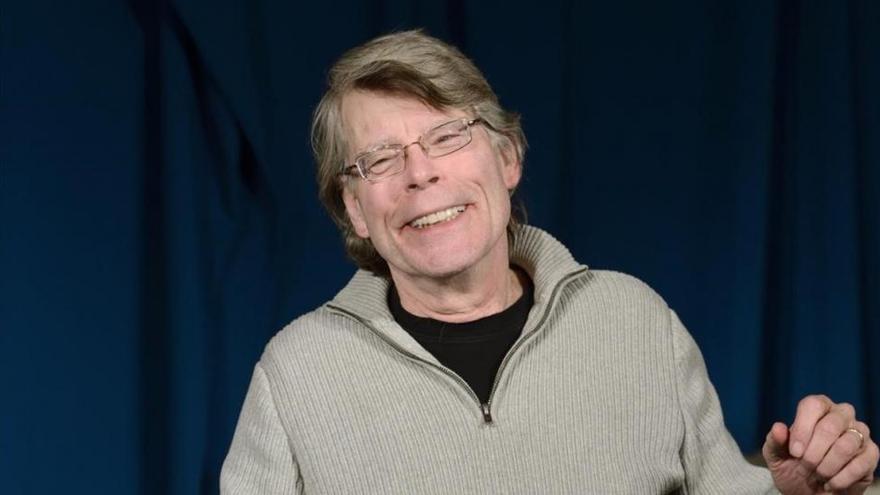 Stephen King humilla en cuatro tuits a Trump por acusar a Obama de espiarle