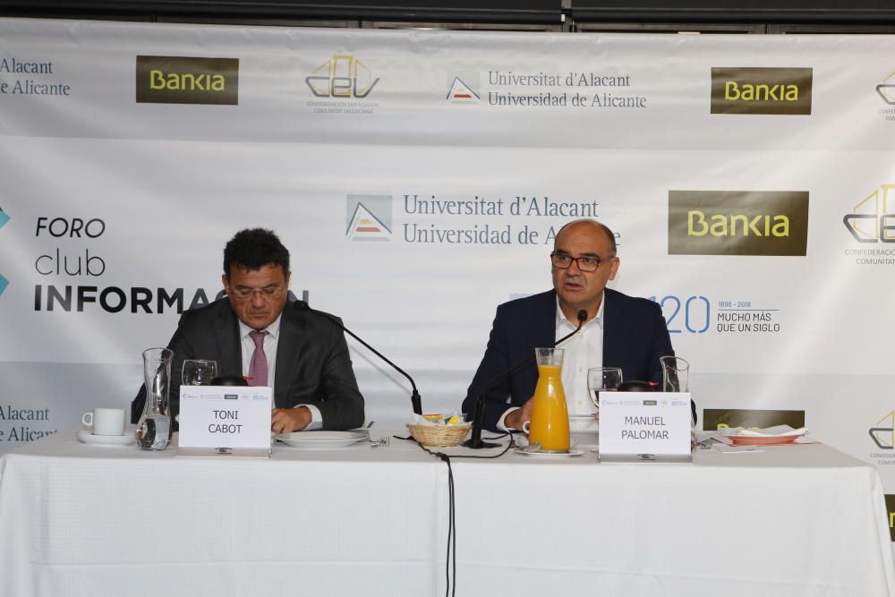 El rector de la UA habla sobre el futuro de las universidades en el Foro Club INFORMACIÓN- UA-Bankia-CEV