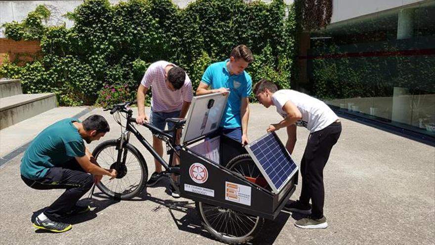 El IES Ciudad Jardín participa en una competición de vehículos solares