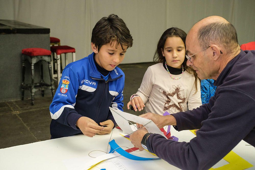 Taller de cometas en Sant Antoni