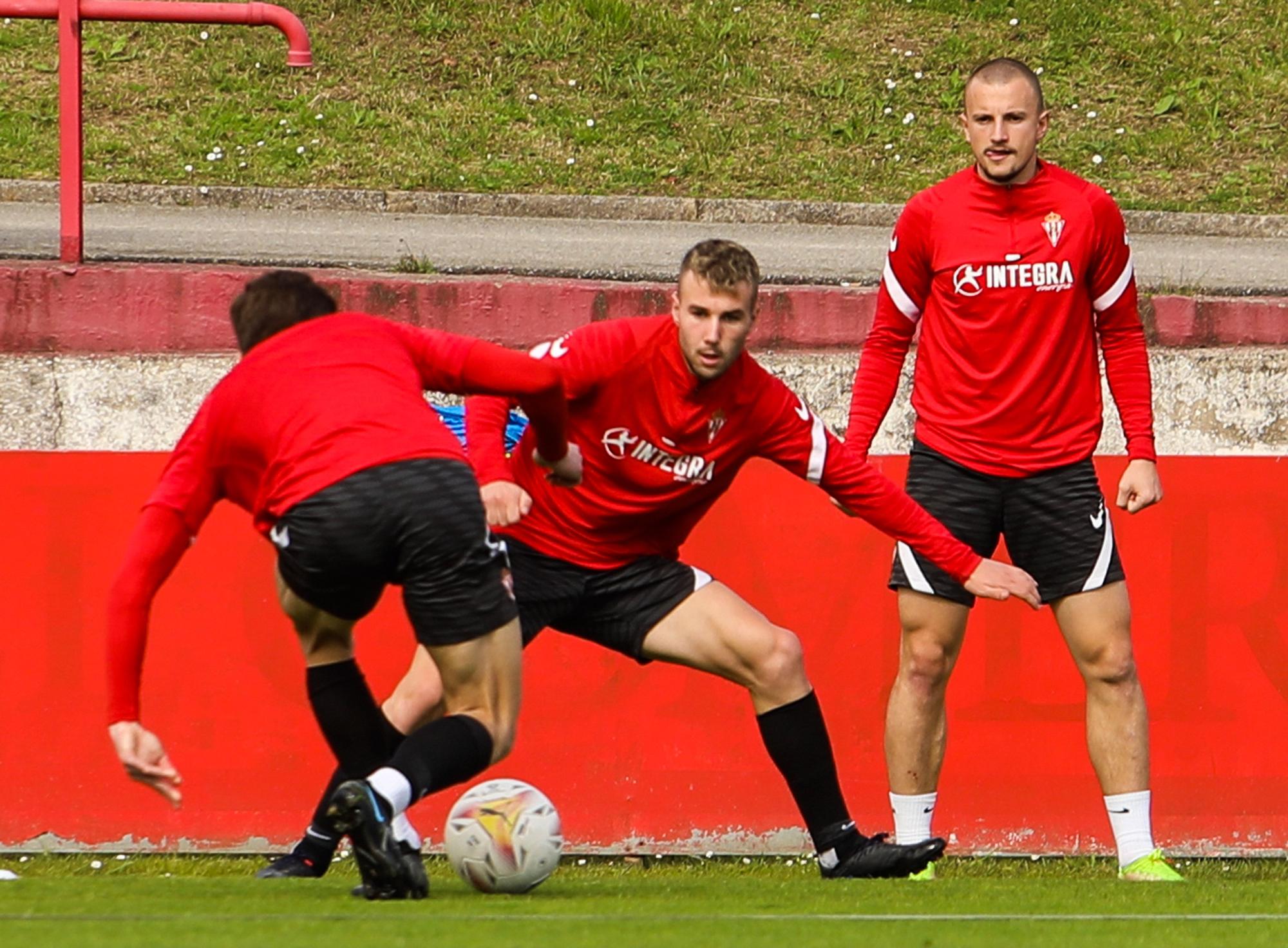 En imágenes: entrenamiento del Sporting en Mareo