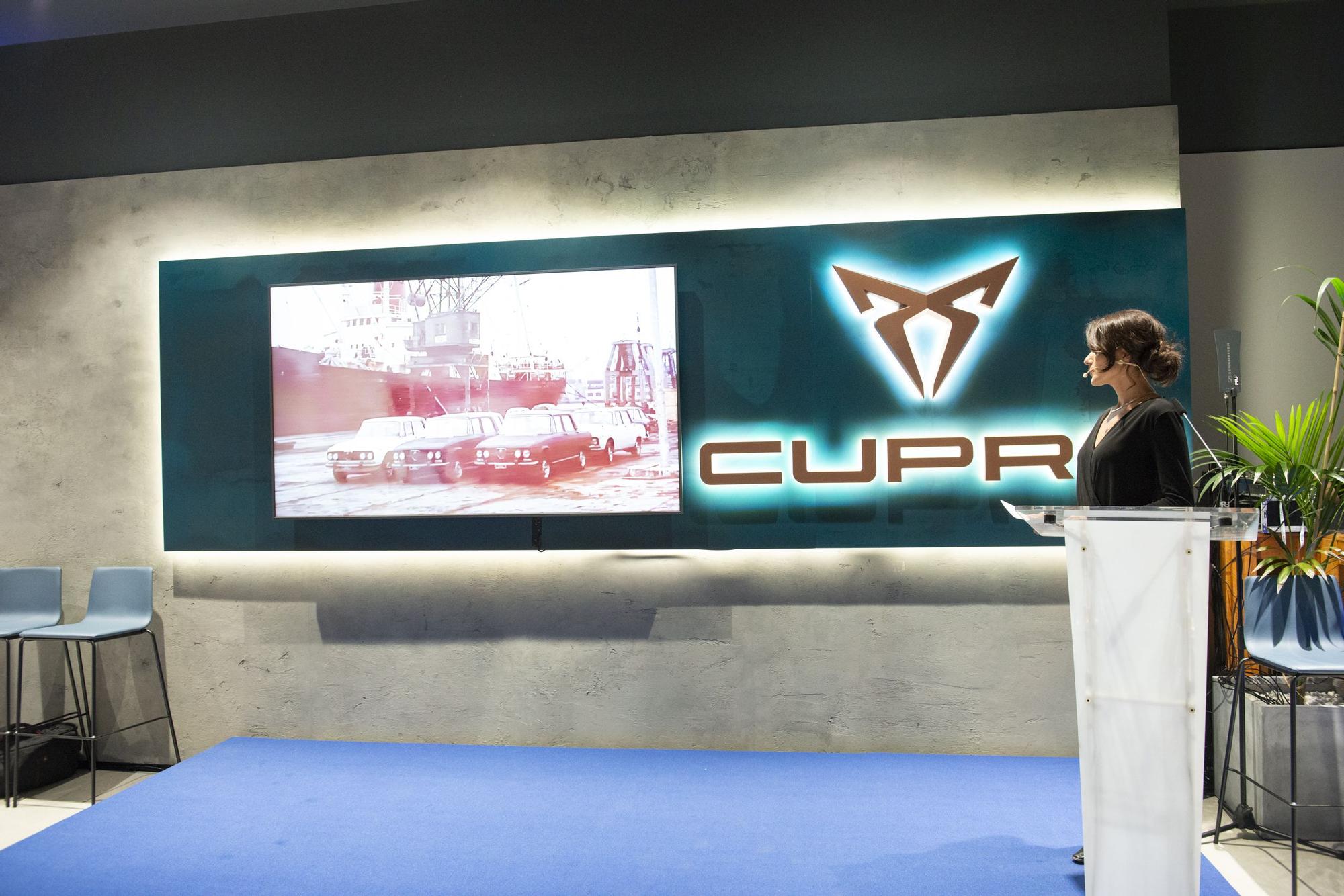 Inauguración de CUPRA City Garage Valencia by J.R. Valle, en la Avenida del Puerto de Valencia número 11