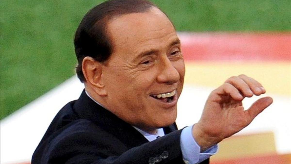 Berlusconi dejó la presidencia del Milan después de 30 años