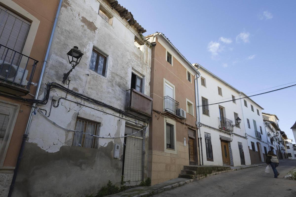 Una de las casas que han sido intervenidas está en la calle Carneros.