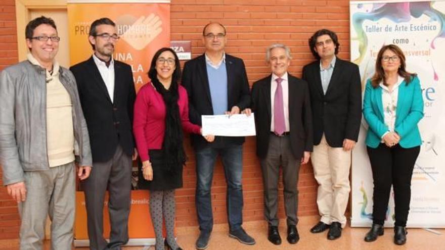 Ayuda de la Universidad a Proyecto Hombre