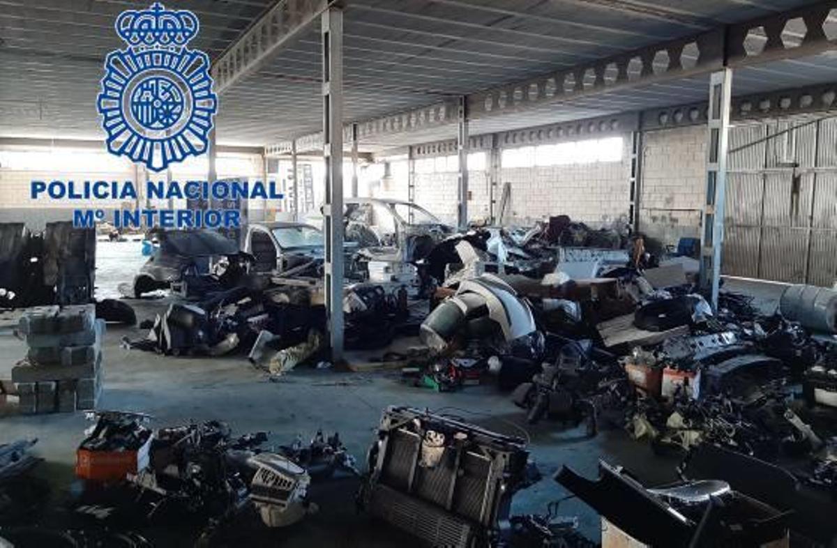 Cinco detenidos por robar vehículos y desguazarlos para vender sus piezas