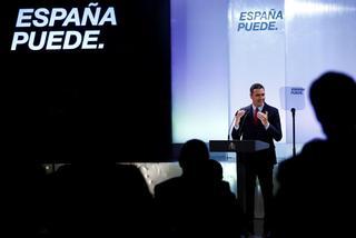 Sánchez reclama unidad y un "nuevo clima político" y garantiza a los empresarios la estabilidad del Gobierno