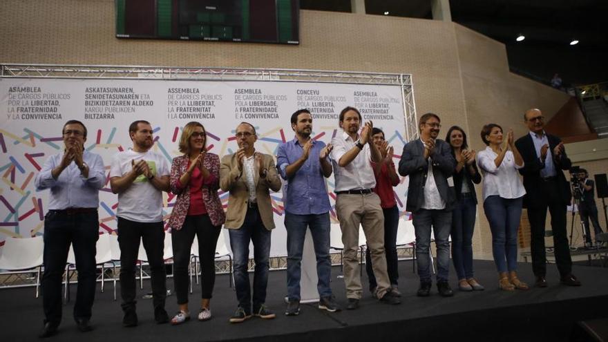 Los alcaldes de Podemos piden diálogo en Cataluña frente a las &quot;políticas represivas&quot;