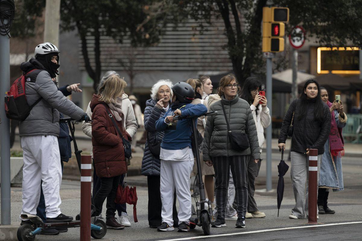 Choque de dos autocares en la Diagonal con una treintena de heridos