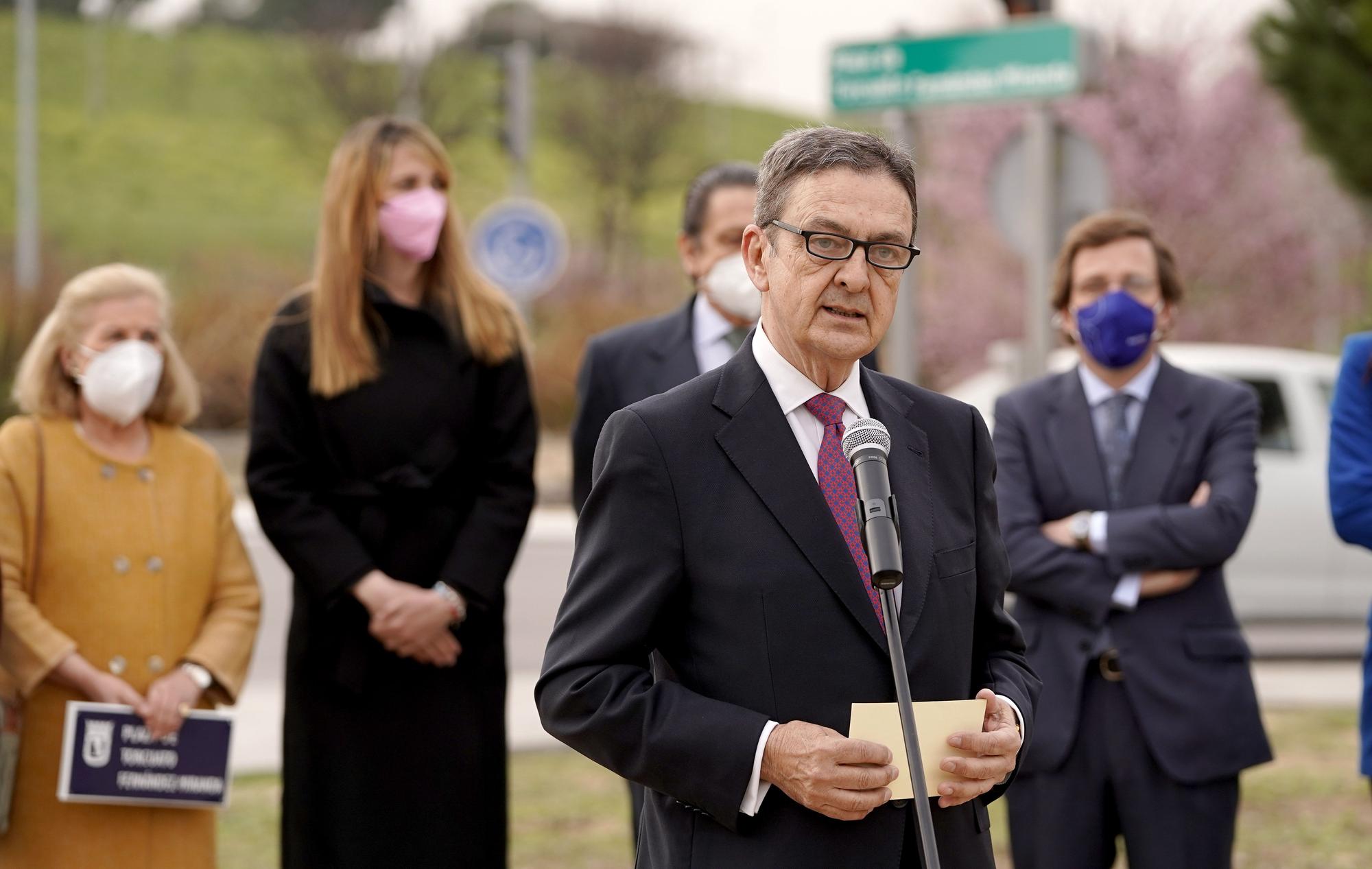 Homenaje en Madrid a Torcuato Fernández-Miranda con la concesión de una plaza en Fuencarral