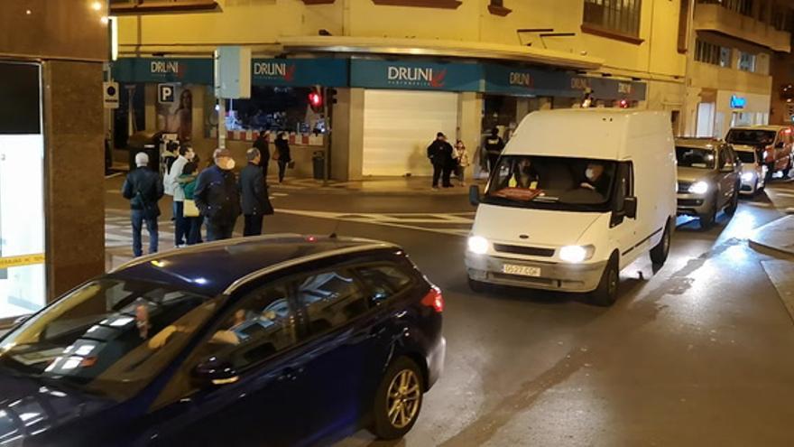 Manifestación con automóviles de la hostelería Castellón II