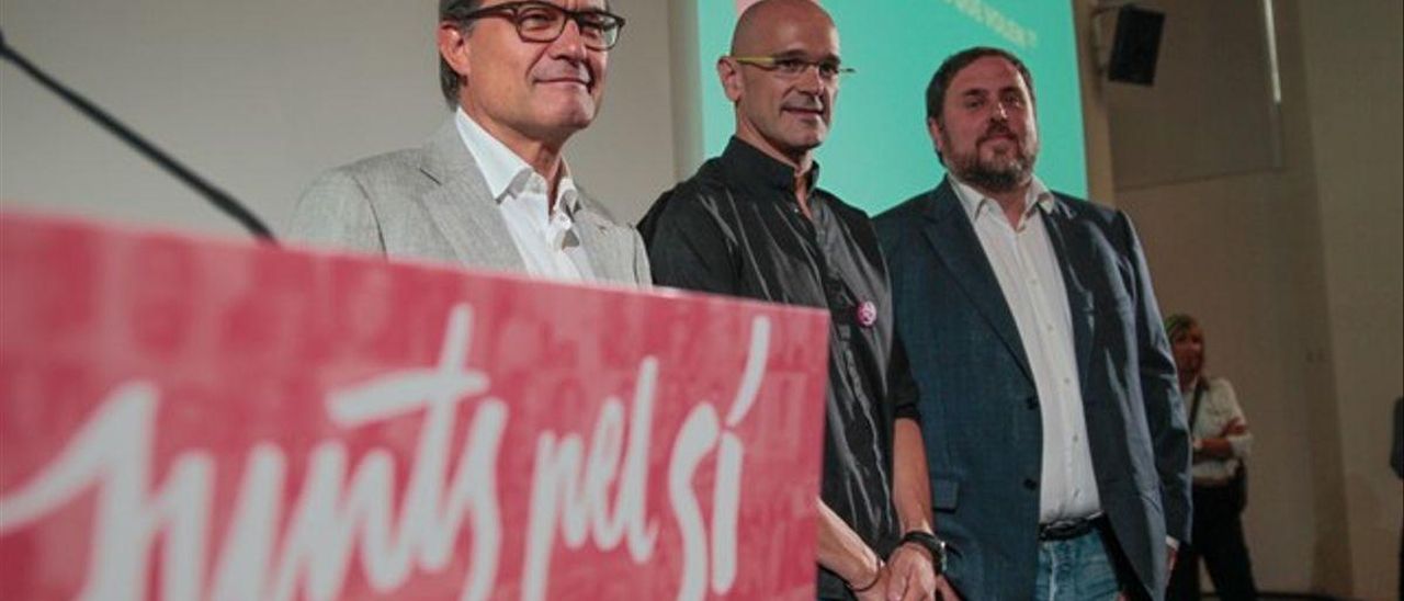 Artur Mas, Raül Romeva y Oriol Junqueras.