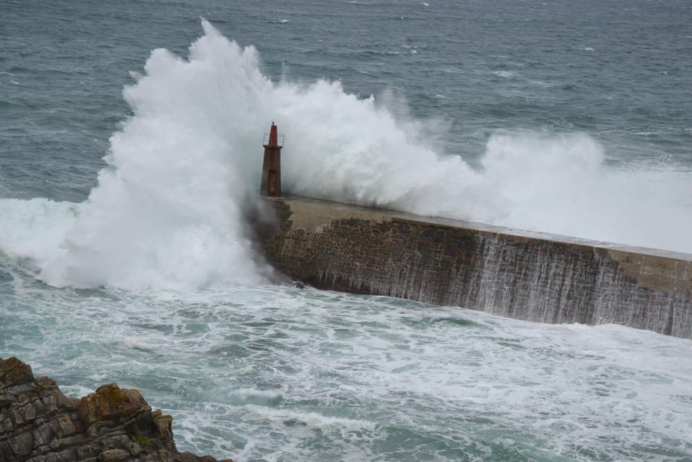 Temporal marítimo en Viavélez