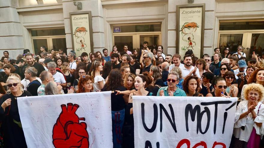 La patronal escénica pide al president de la Generalitat una hoja de ruta urgente ante el cierre del Teatro Principal