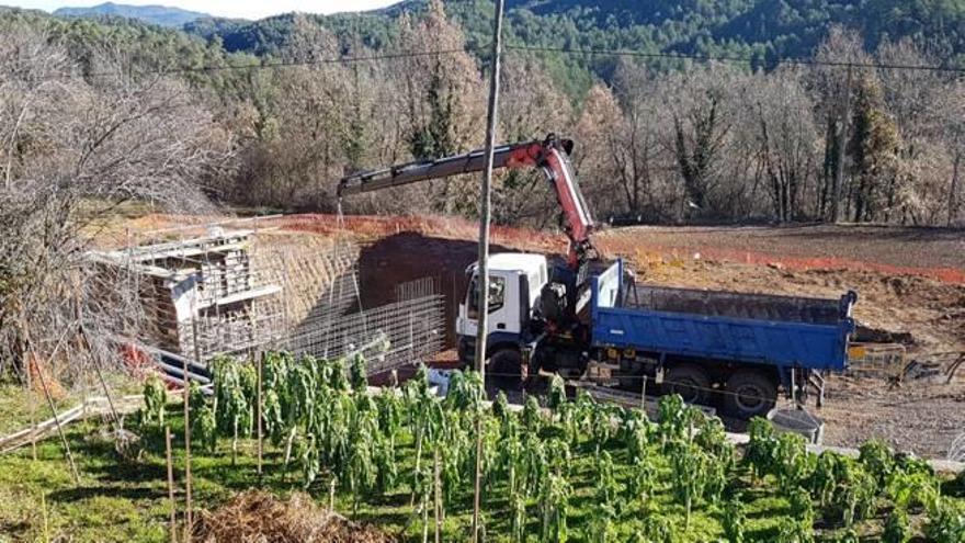 Treballs per fer la depuradora de Borredà