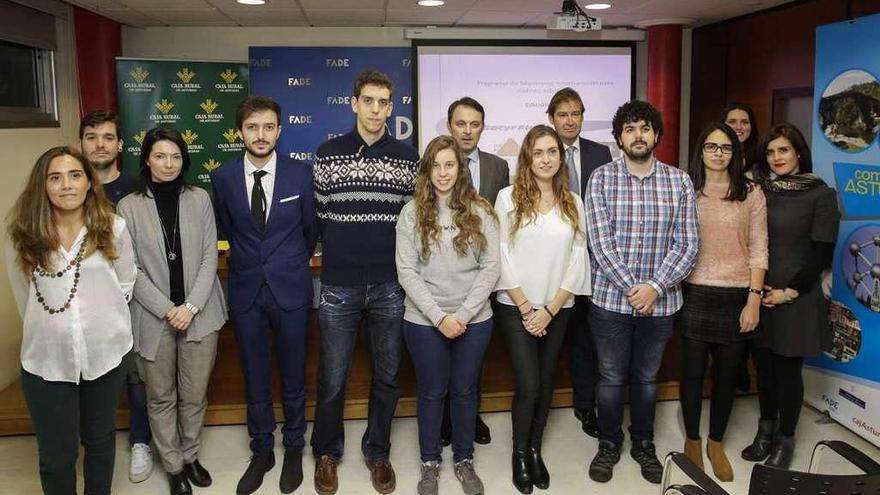 Un momento de la entrega de diplomas del programa de mentores de Compromiso Asturias XXI.