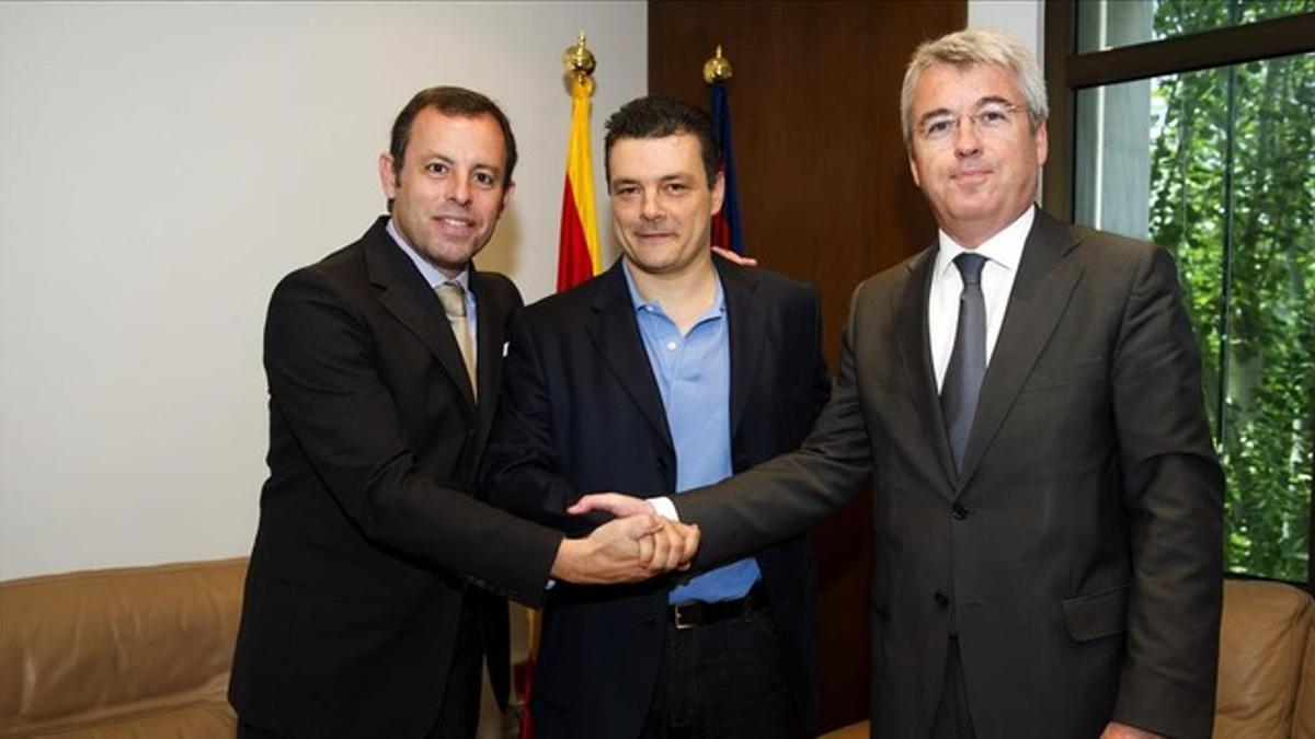 Sandro Rosell, Xavi Pascual y Eduard Coll.