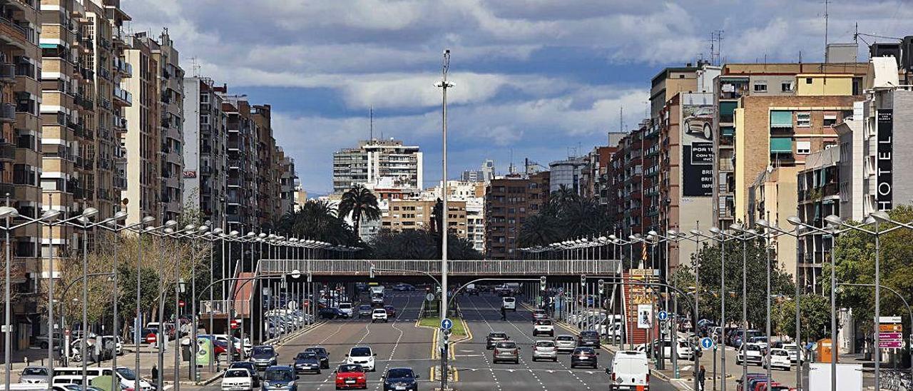 Avenida Ausiàs March, la entrada y salida a València desde la V-31.