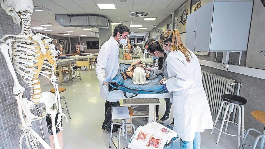 El 30% de los alumnos de Medicina de la UEx son de fuera de Extremadura