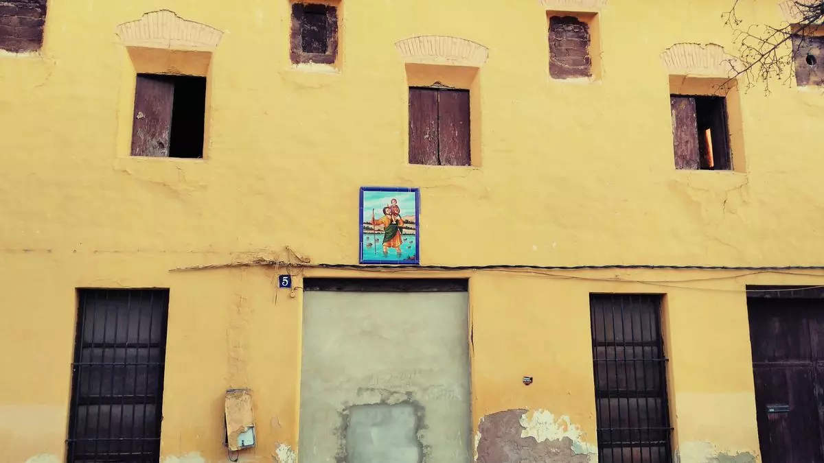 La Alquería de Albors se prepara para ser la nueva biblioteca municipal de Orriols