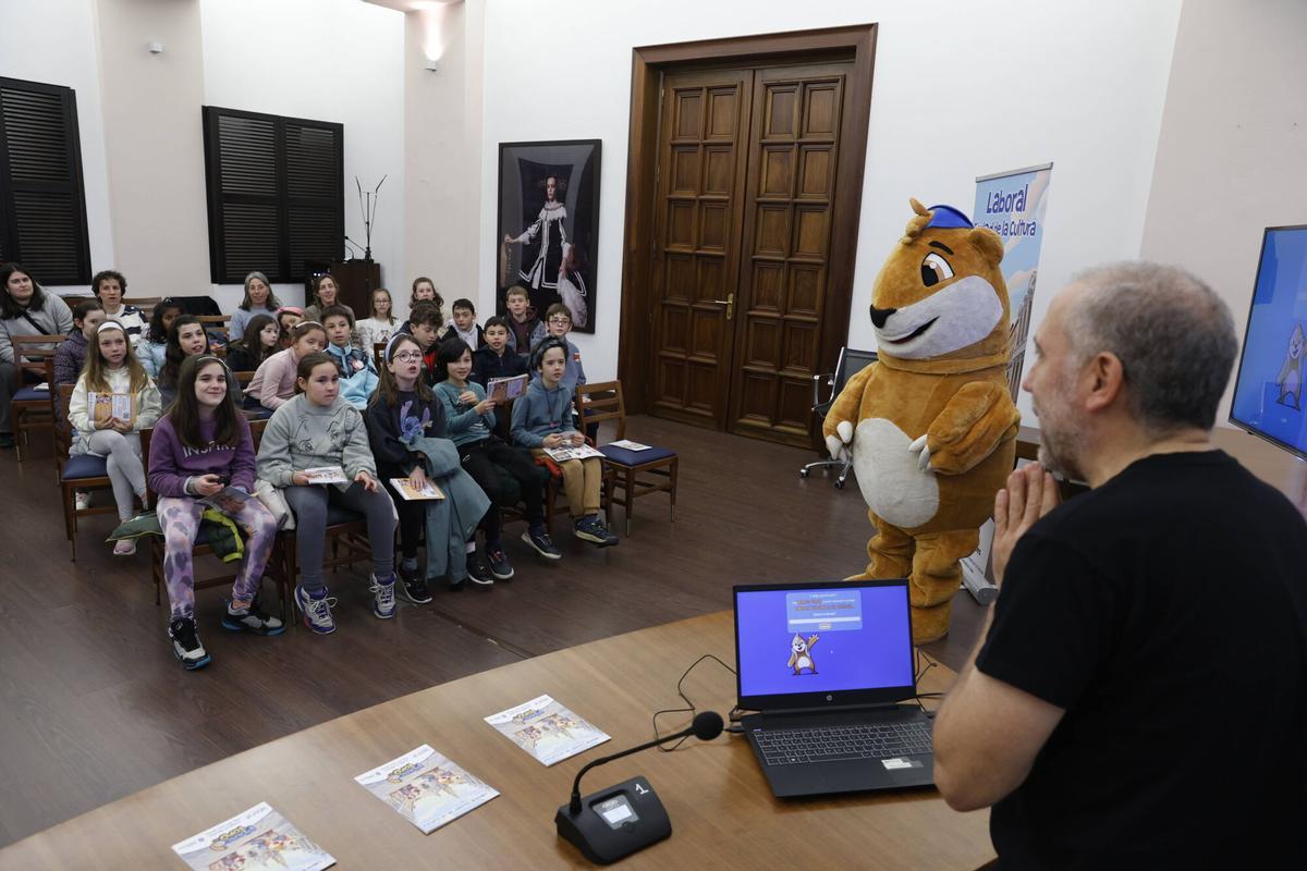 EN IMÁGENES: La Laboral estrena nuevos guías virtuales y un juego interactivo para conocer todos sus secretos: "Para hacer con amigos"