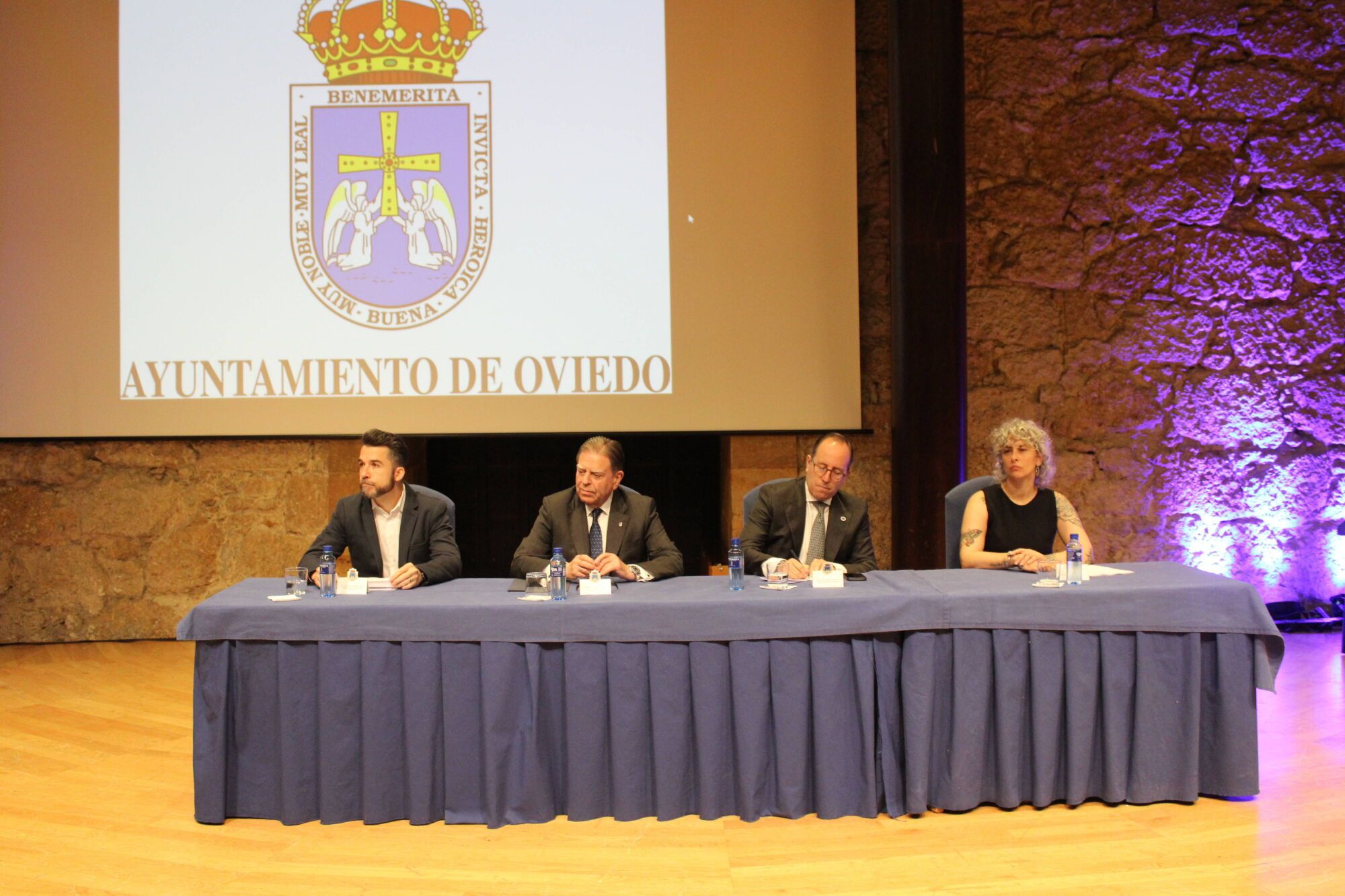 Acto institucional Santa Rita Hora: 11:00 Lugar: Oviedo, Sala de Cámara del Auditorio Príncipe Felipe Descripción: Homenaje a los trabajadores municipales jubilados y a quienes cumplen 25 y 40 años de servicio en el Ayuntamiento.