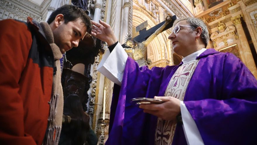 Tarde de recogimiento en el primer día de la Cuaresma