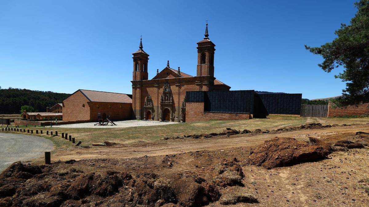 El cortafuegos que ha salvado el monasterio nuevo de San Juan de la Peña-