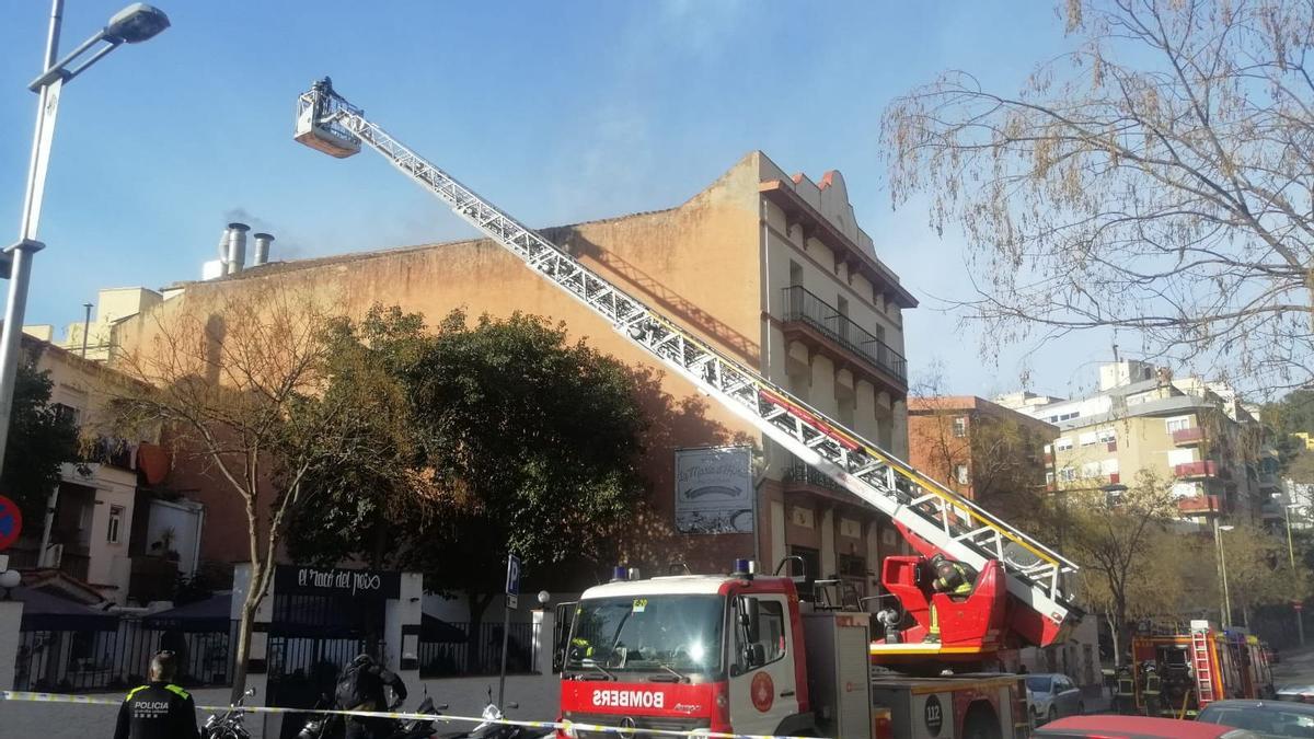 Incendi al restaurant La Masia d’Horta de Barcelona