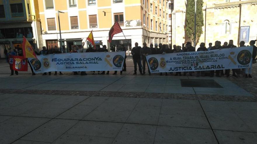 Manifestación frente a la Subdelegación del Gobierno.