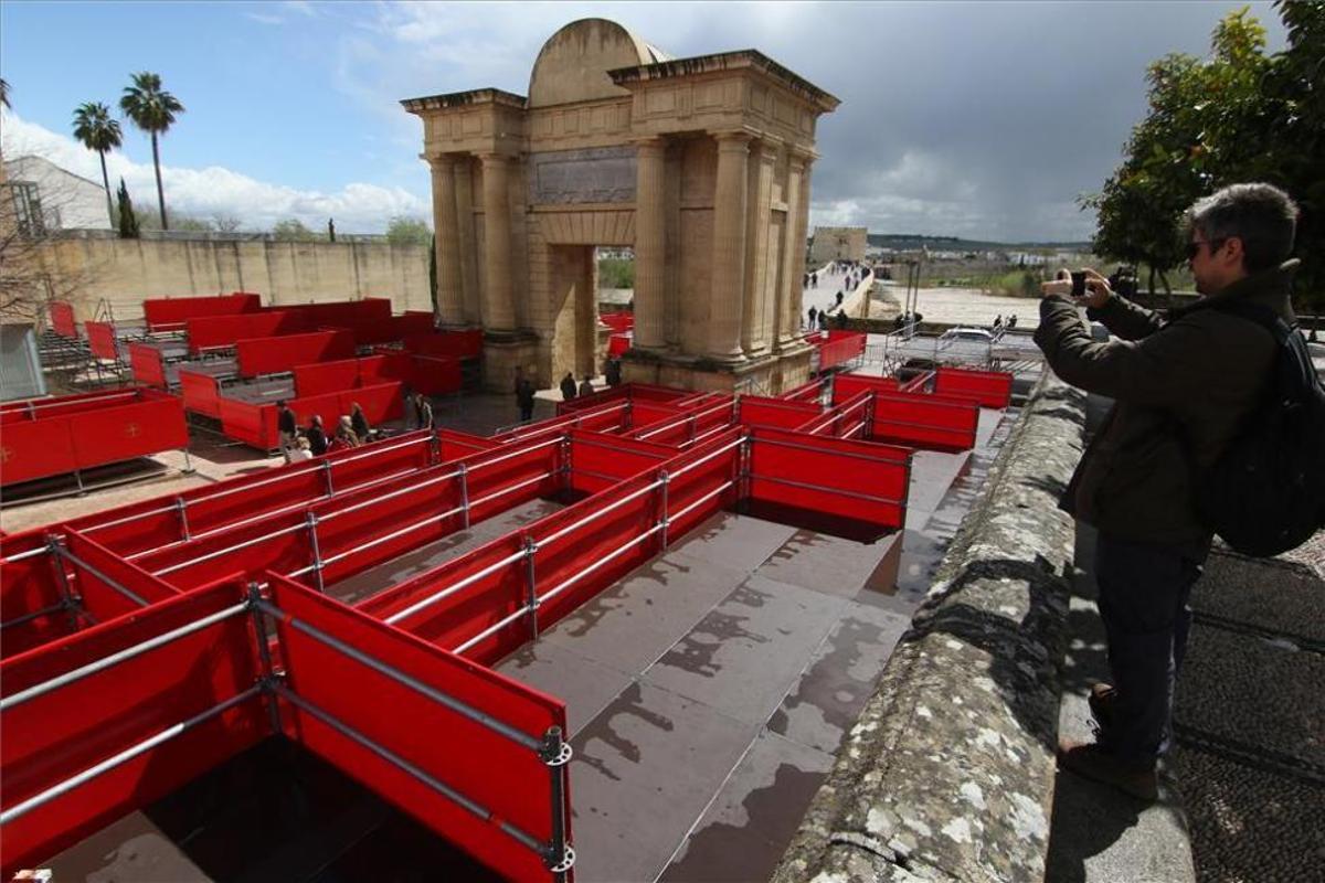 La comisión de Patrimonio Histórico autoriza a poner palcos junto a la Mezquita-Catedral