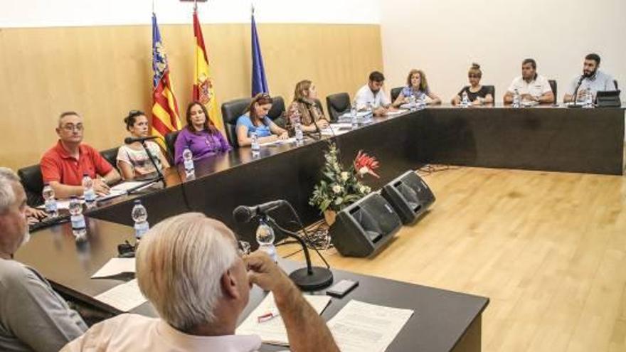 Los técnicos rechazan el plan energético que impuso el PSOE por ser «insostenible»