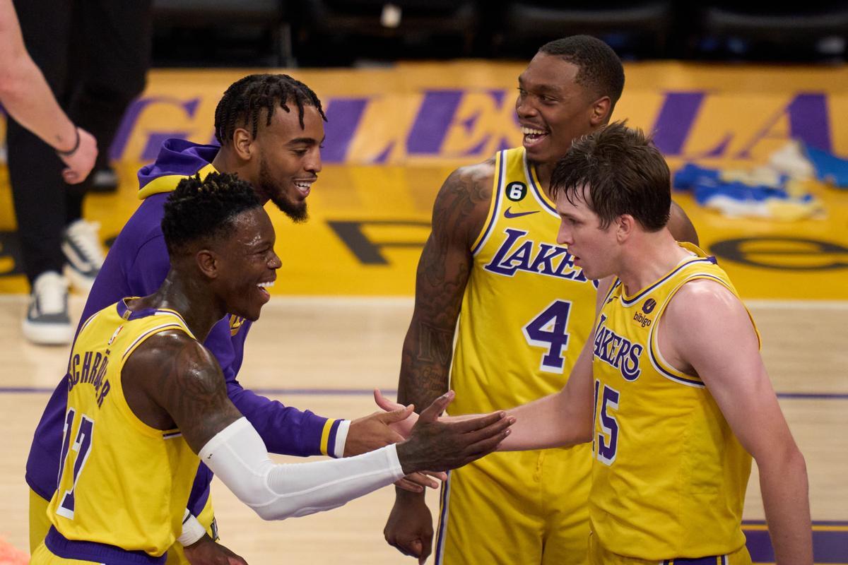 Celebración de los jugadores de Los Angeles Lakers tras eliminar a Golden State Warriors