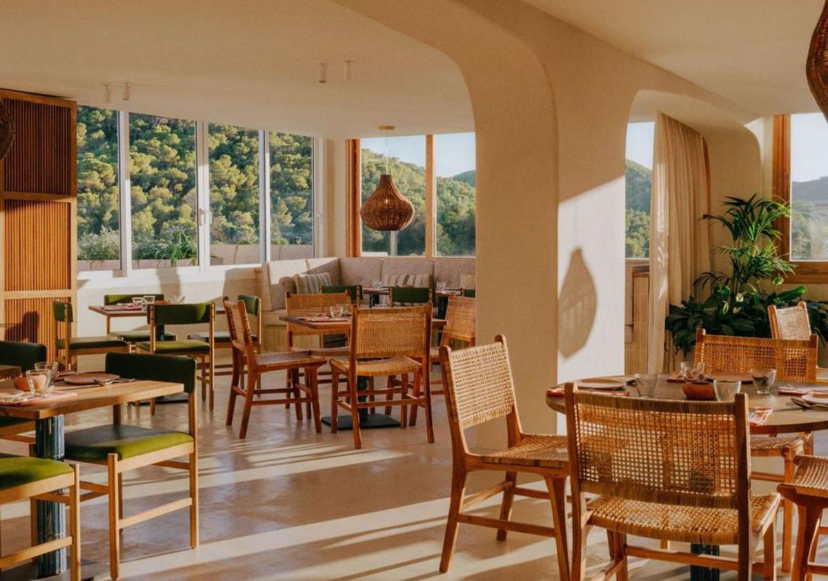 Una experiencia gastronómica con vistas increíbles. |  | CUYO
