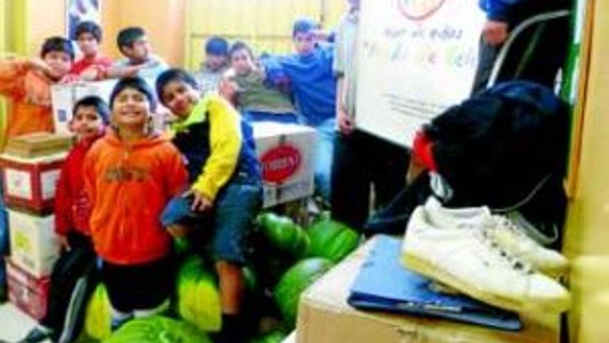 45.000 kilos de ayuda humanitaria para Perú