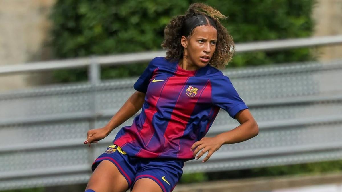 Iara Lobo en un partido con el Barça B