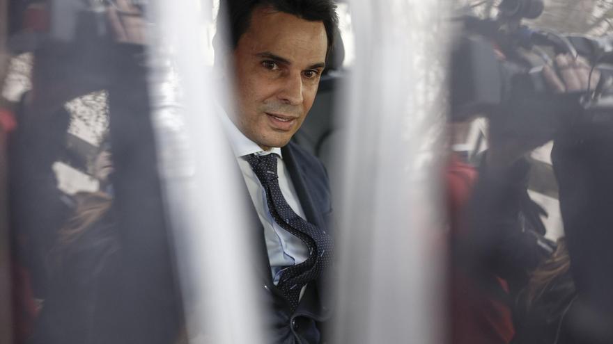 La pareja de Ayuso pide al Supremo que procese ya al fiscal general por apartarse de sus deberes constitucionales &quot;para ganar el relato político&quot;