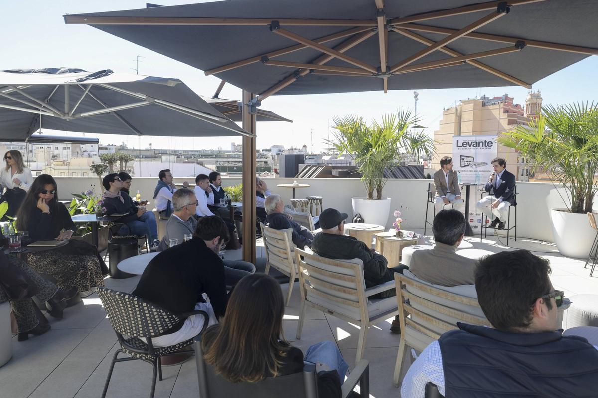 El ganadero Santiago Domecq inaugura las tertulias taurinas de Levante-EMV en el hotel Estimar Valencia