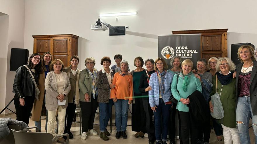 Montuïri rinde homenaje a tres generaciones de docentes