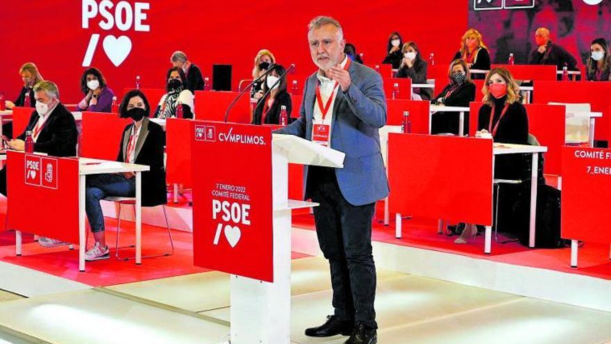 Torres apuesta por la permanencia de Franquis al frente del PSOE grancanario