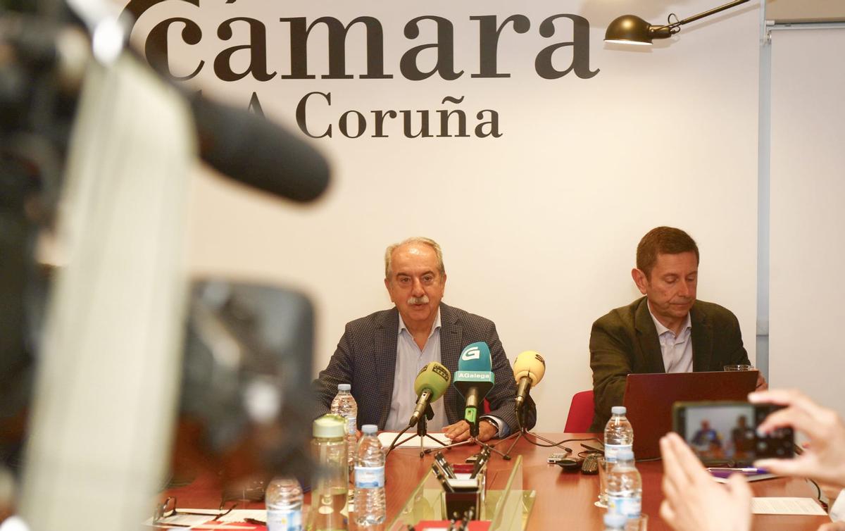 Antonio Couceiro y Manuel Galdo, presidente y director de la Cámara de Comercio de A Coruña.