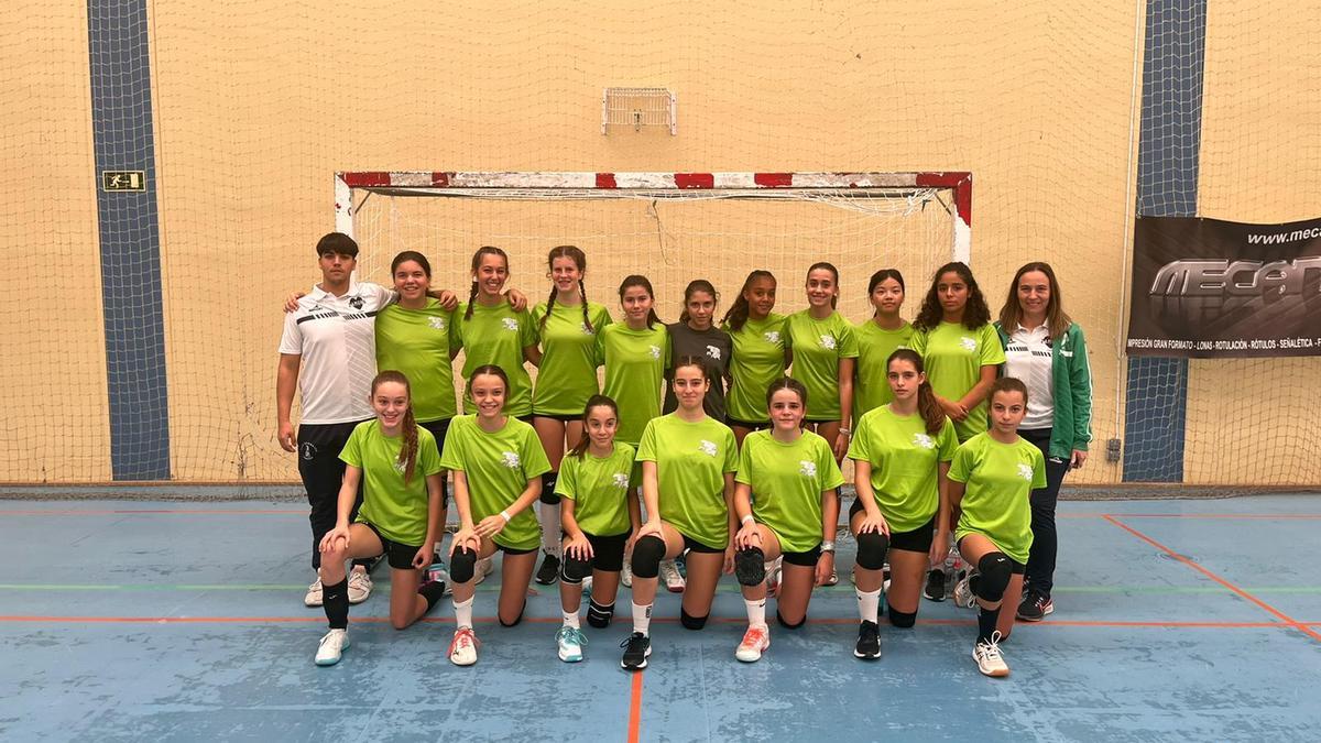 Logística Tutor Zamora, equipo infantil femenino &quot;A&quot; del Balonmano Zamora.