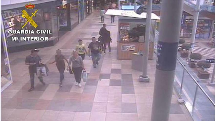 Desarticulan un grupo criminal que hurtaba carteras en centros comerciales