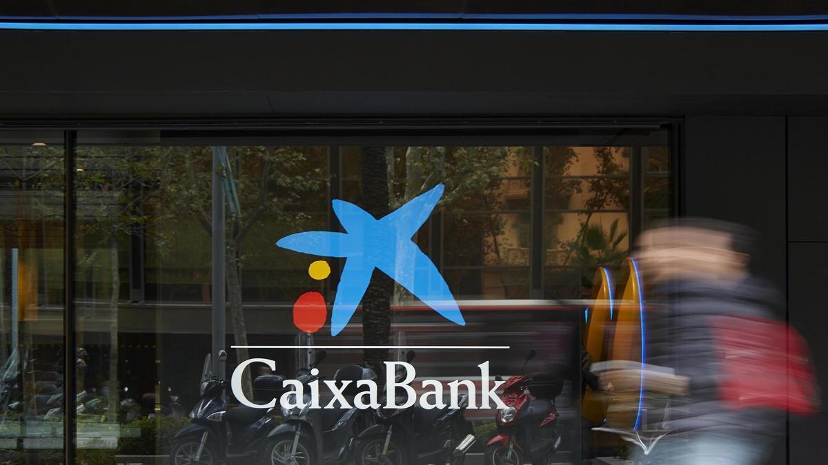 CaixaBank lanza un amplio paquete de ayudas económicas para los afectados por el incendio de la provincia de Castellón