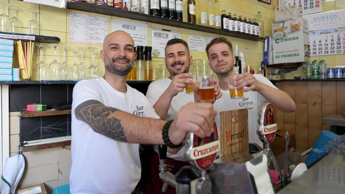 Bar Correo celebra su 95º aniversario.