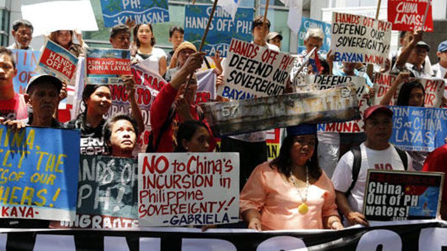 Protesta en Filipinas contra los reclamos territoriales de China.