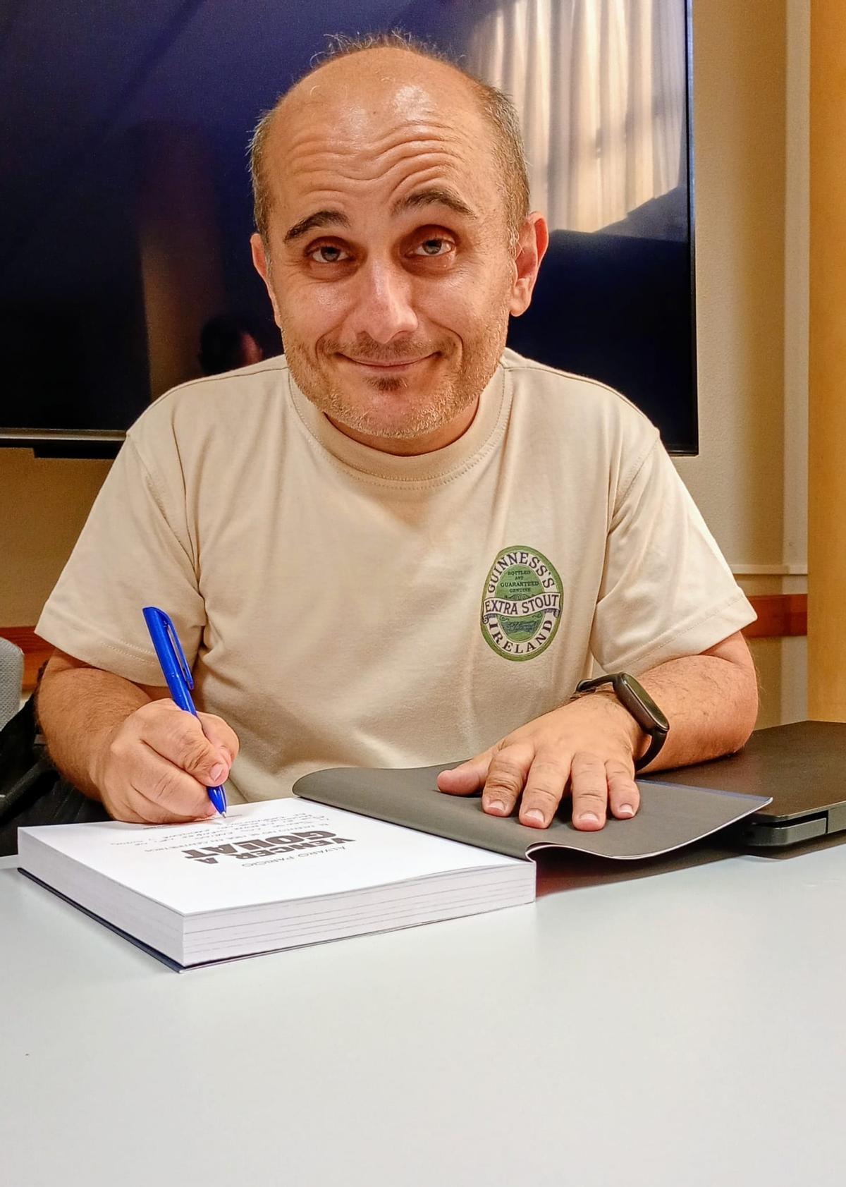Álvaro Paricio.